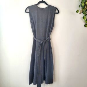 Babaton Aritizia Dirk Classic Feminine dress fit & flare heather grey + pockets